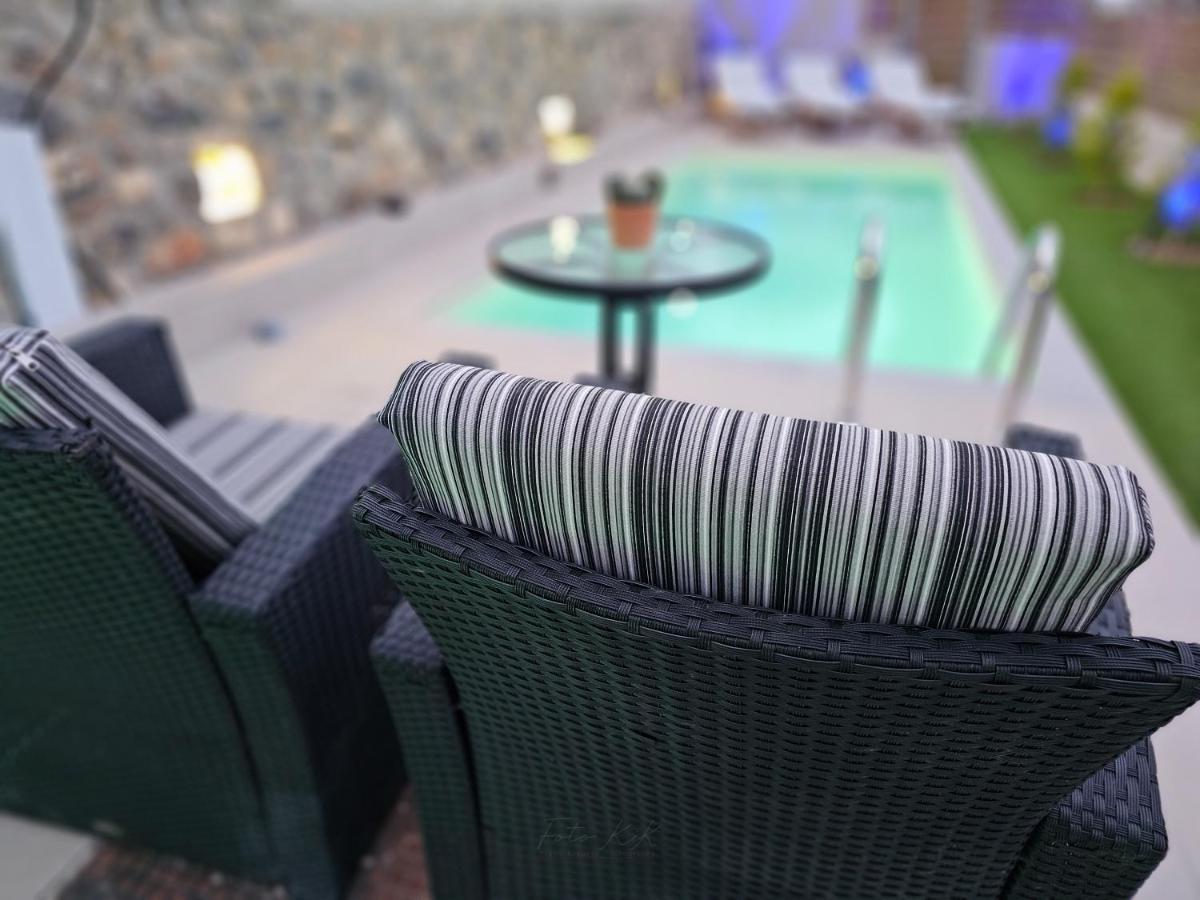 Elia Paradise Villa With Private Pool 伊拉克利翁 外观 照片